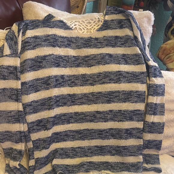Charlotte Russe Tops - Charlotte Russe Blue and Cream Knit Top